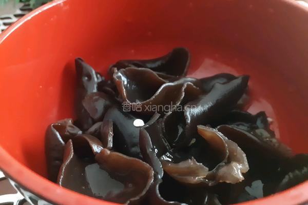 大蒜烧猪肚的做法图解3