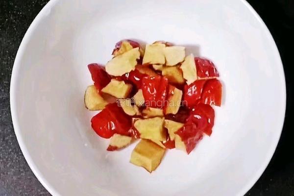 银耳枇杷羹 (宝宝辅食）的做法图解4