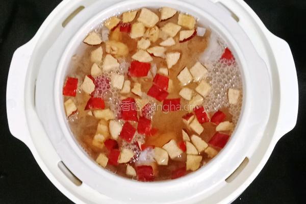 银耳枇杷羹 (宝宝辅食）的做法图解7