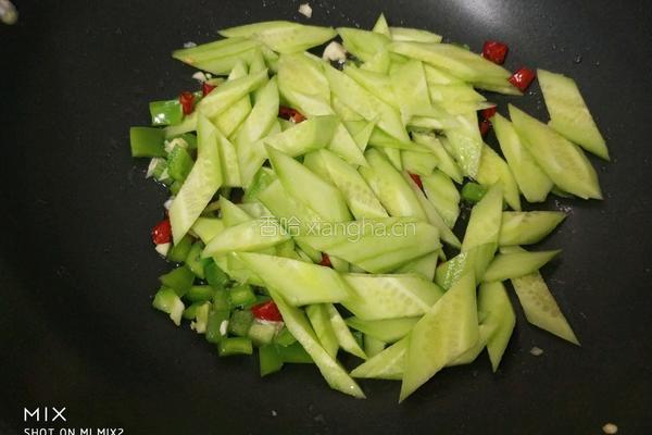 清炒黄瓜片的做法图解4