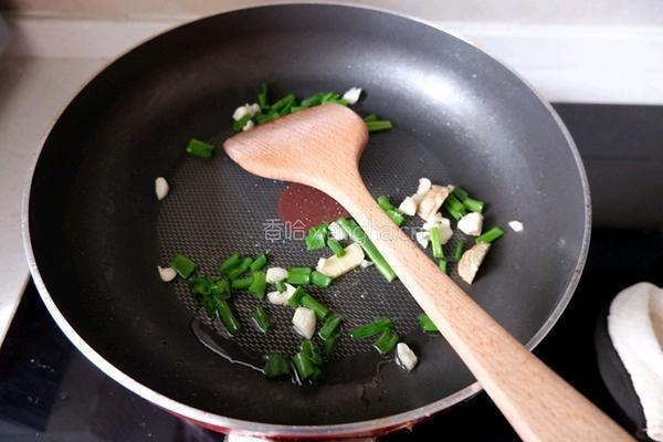 金针菇肥牛炖土豆的做法图解2