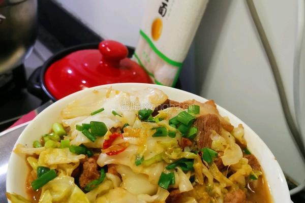 包菜炒肉的做法图解7