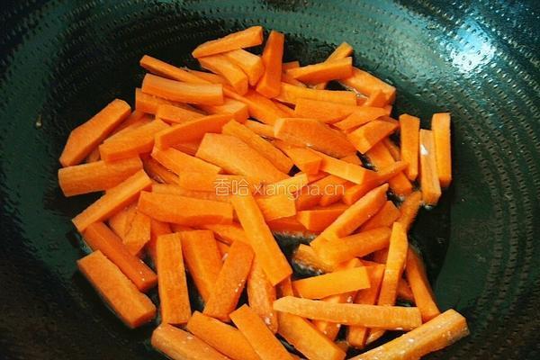 胡萝卜炒豆角的做法图解7