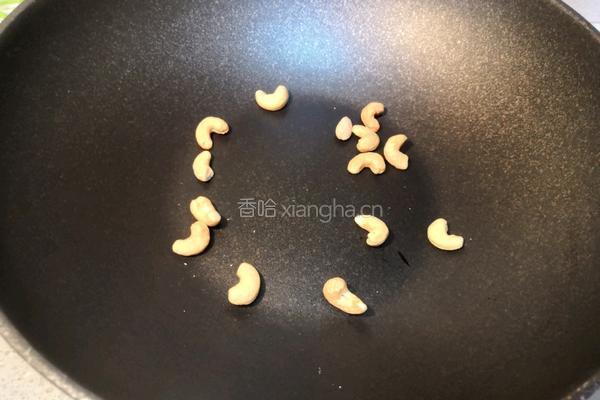 泰国菠萝炒饭的做法图解3