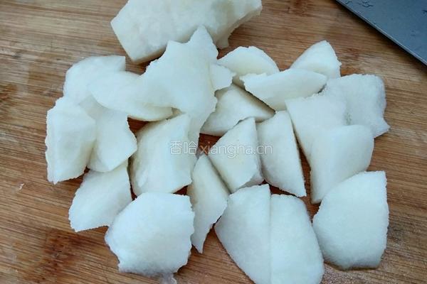 雪梨银耳羹的做法图解6