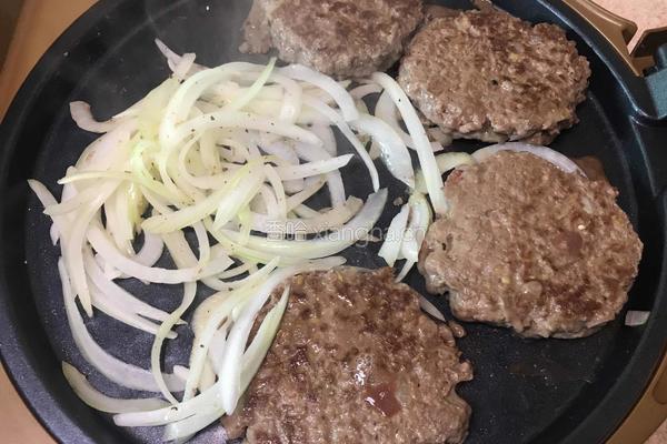 菠萝牛肉汉堡的做法图解10
