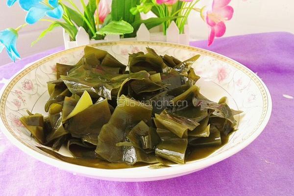 黑豆海带白萝卜鸡汤的做法图解5