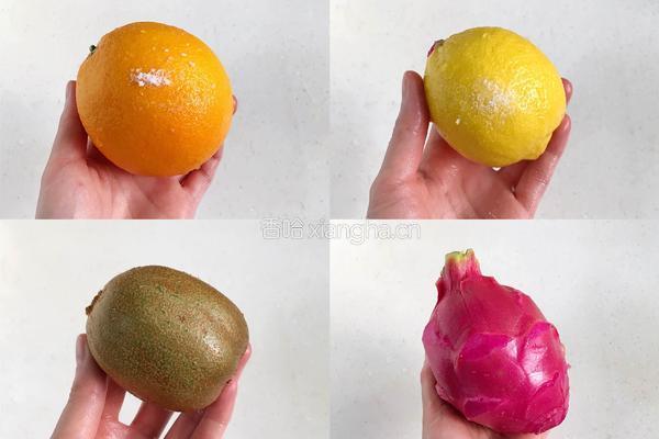 缤纷水果干的做法图解1