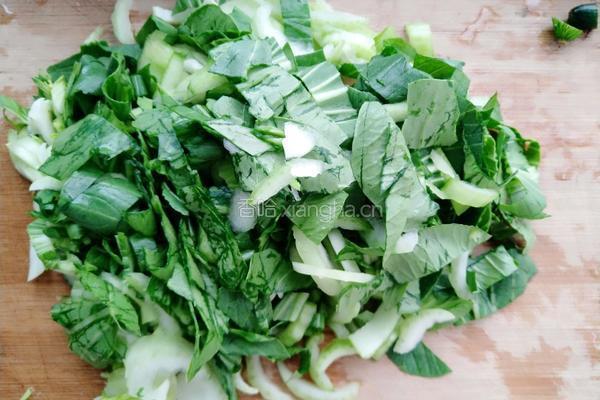 黄瓜青菜蛋炒饭的做法图解3
