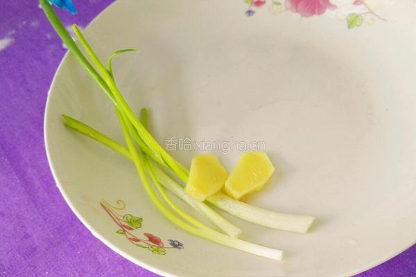 西兰花炒虾仁的做法图解7