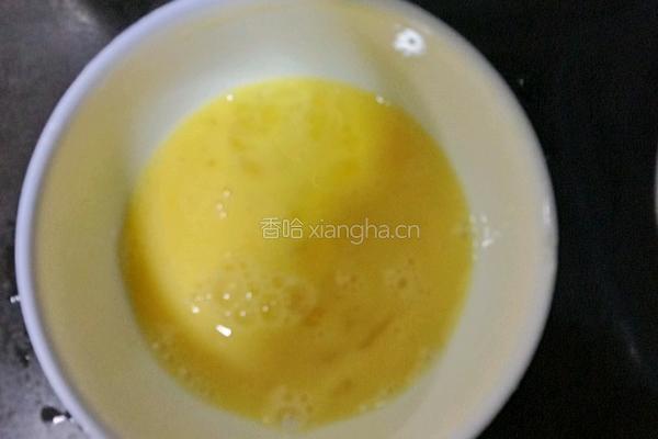 西红柿炒鸡蛋的做法图解2
