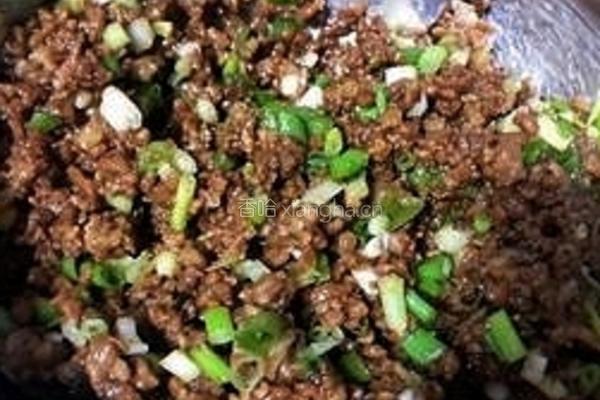 蜜制酱肉包的做法图解5
