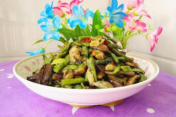 茄子炒豆角的做法图解23