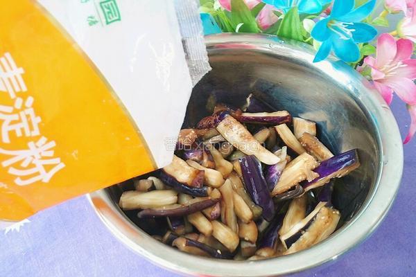 茄子炒豆角的做法图解9