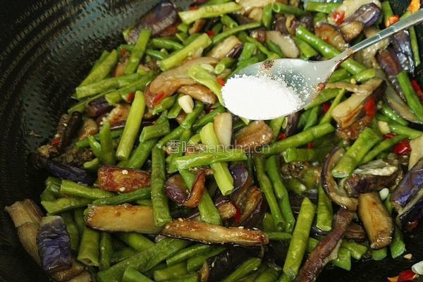 茄子炒豆角的做法图解19