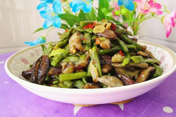 茄子炒豆角的做法图解22