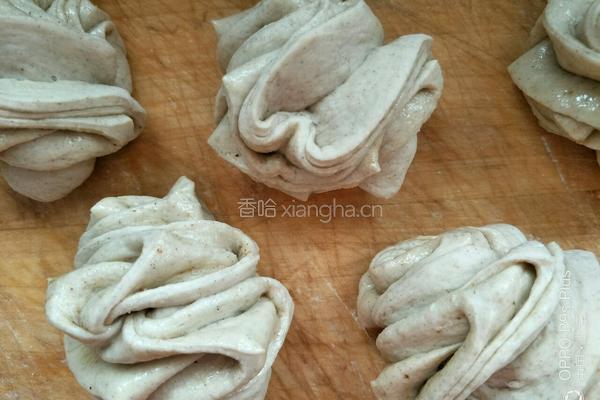 鸡油椒盐荞麦面花卷的做法图解9
