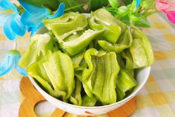 青椒炒豆角的做法图解4