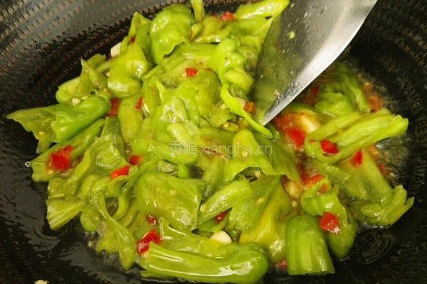 青椒炒豆角的做法图解11