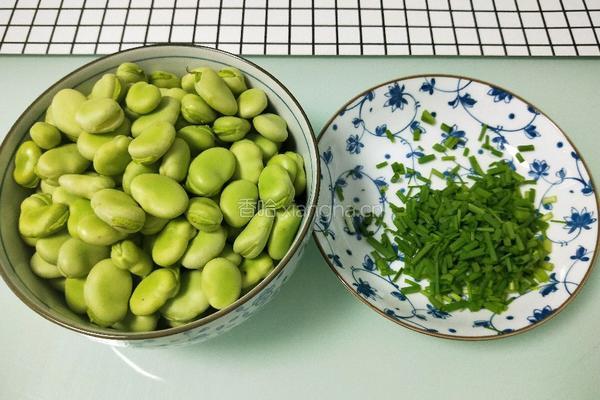牛大扁☞蚕豆的做法图解1