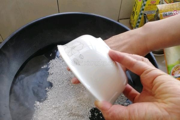 马蹄粉凉粉的做法图解2
