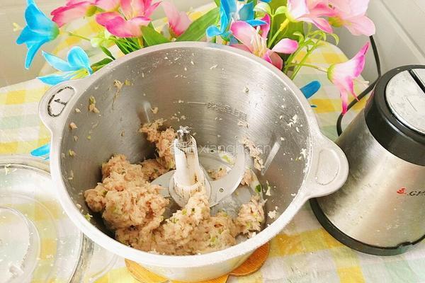 玉米青菜圆子汤的做法图解6