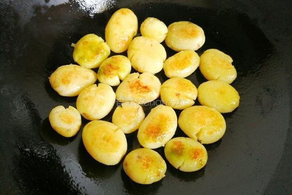 酱烧土豆仔的做法图解6