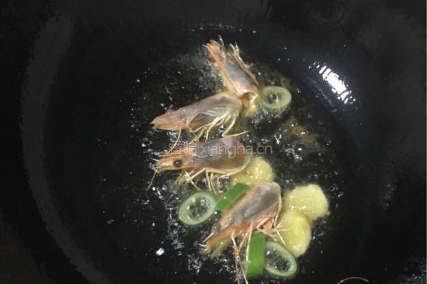 清炒虾仁的做法图解8