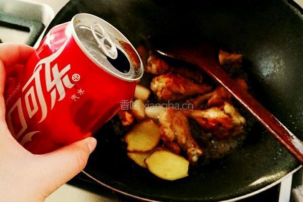 可乐烧鸡腿的做法图解4