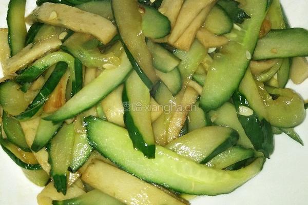 鱼饼炒青瓜