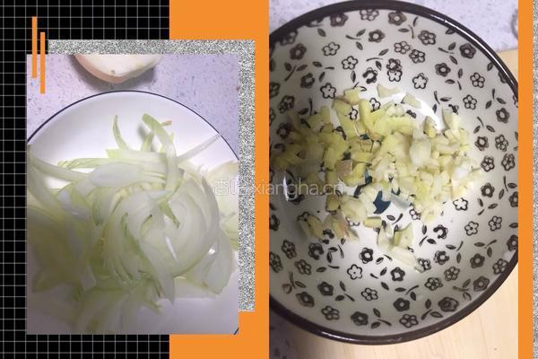 圆葱炒肉的做法图解1