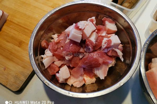 港式卤肉饭的做法图解1