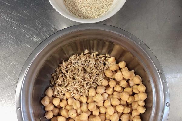 鹰嘴豆燕麦米糊（不饿减脂菜谱）的做法图解2
