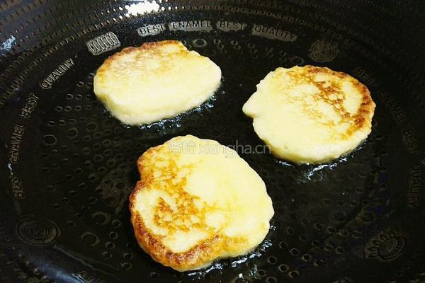 牛奶鸡蛋煎饼的做法图解9