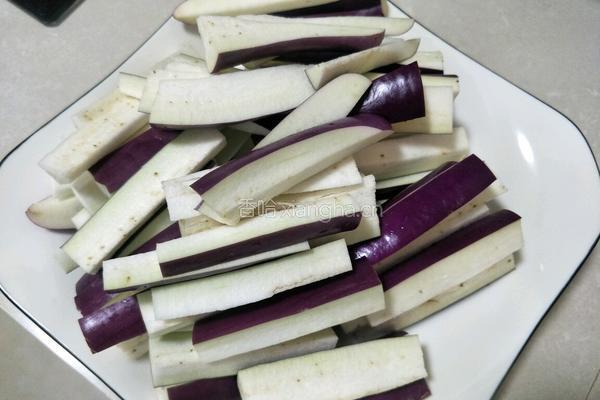 茄子豆角的做法图解2