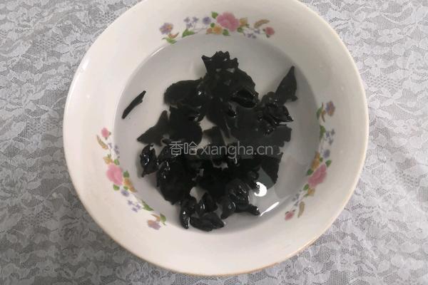 三药莴笋炒木耳的做法图解6