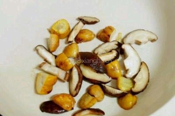板栗香菇鸡焖饭的做法图解5