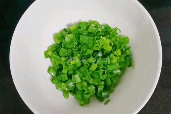 火腿胡萝卜鸡蛋饼的做法图解3