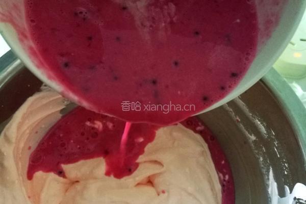 火龙果冰淇淋的做法图解7