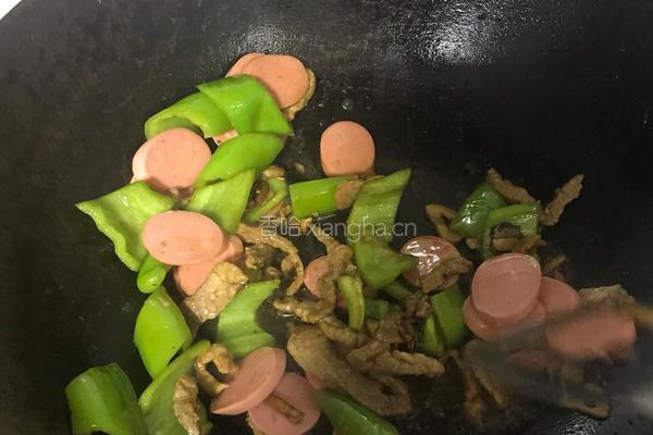 尖椒火腿鸡蛋炒肉的做法图解5