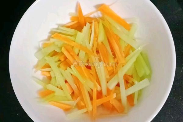 鲜虾粒粒面 (宝宝辅食）的做法图解4