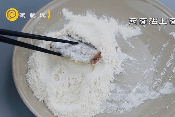 减肥版椒盐带鱼的做法图解4