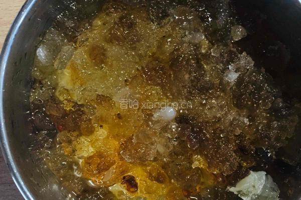 桃胶皂角雪燕糖水～的做法图解2