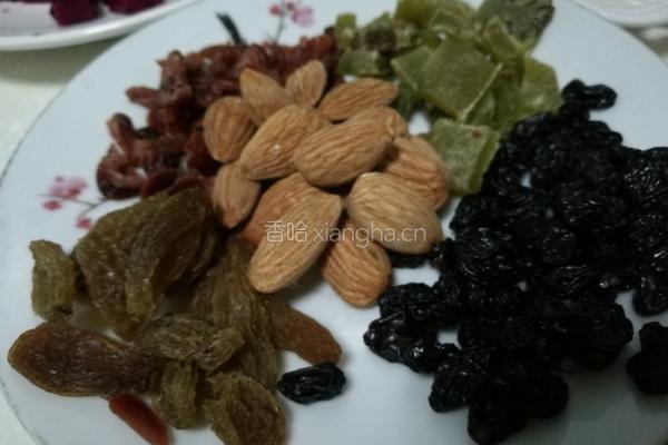 缤纷水果酸奶冻的做法图解6