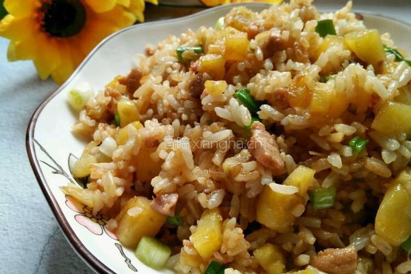 葱香红薯肉末炒饭的做法图解9