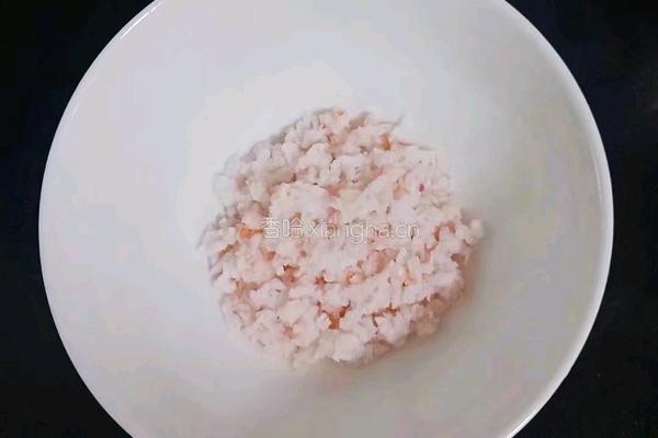虾仁鸡蛋面线 (宝宝辅食）的做法图解3