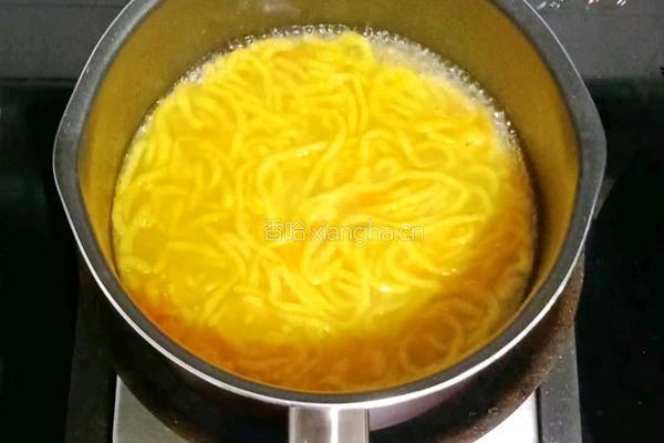 虾仁鸡蛋面线 (宝宝辅食）的做法图解13