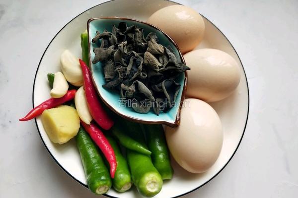 鱼香鸡蛋(内附鱼香汁的做法)的做法图解2