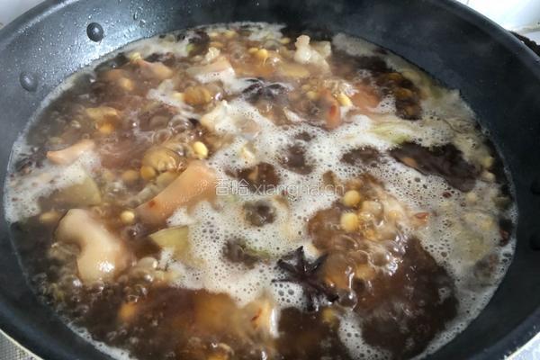 猪蹄黄豆的做法图解7
