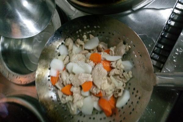 肉片双色萝卜汤的做法图解3